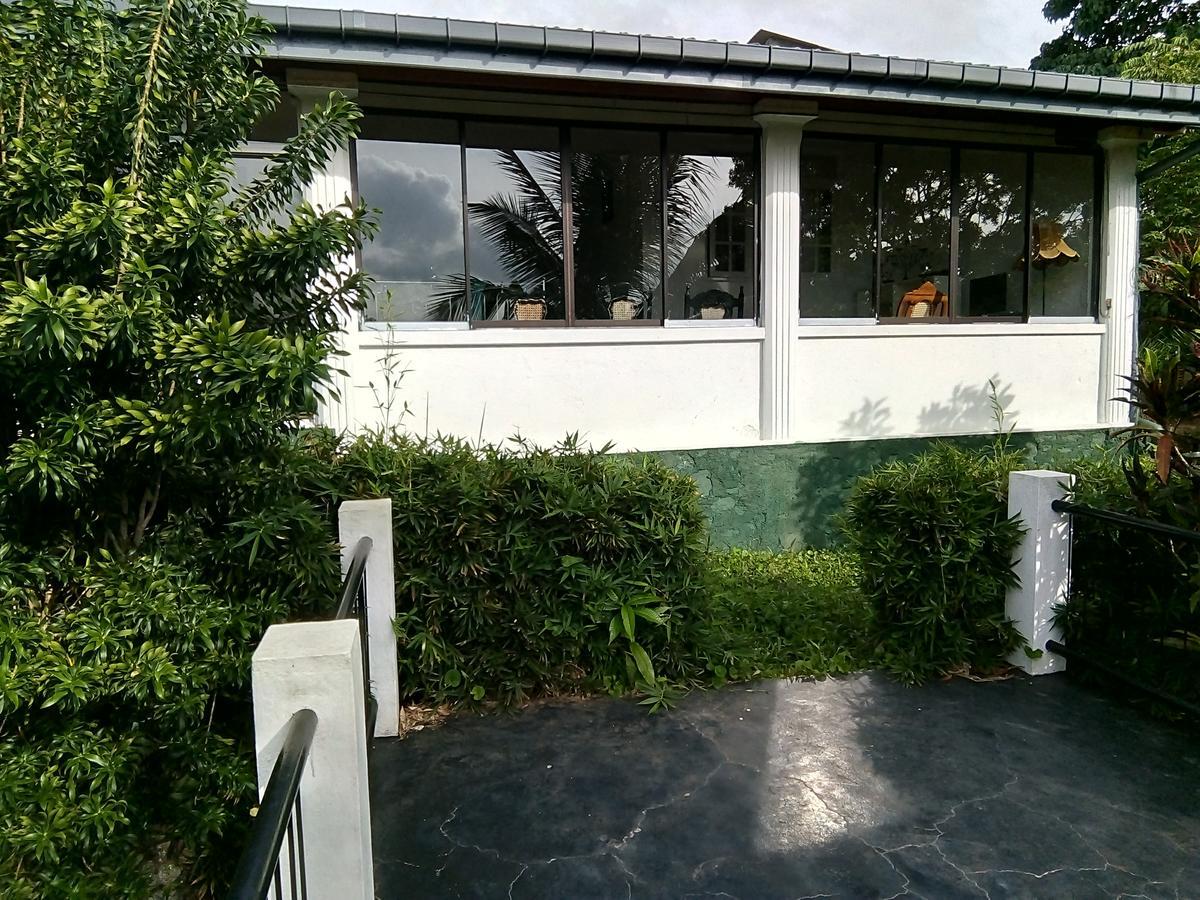 קנדי Primrose Hill Holiday Bunglow מראה חיצוני תמונה